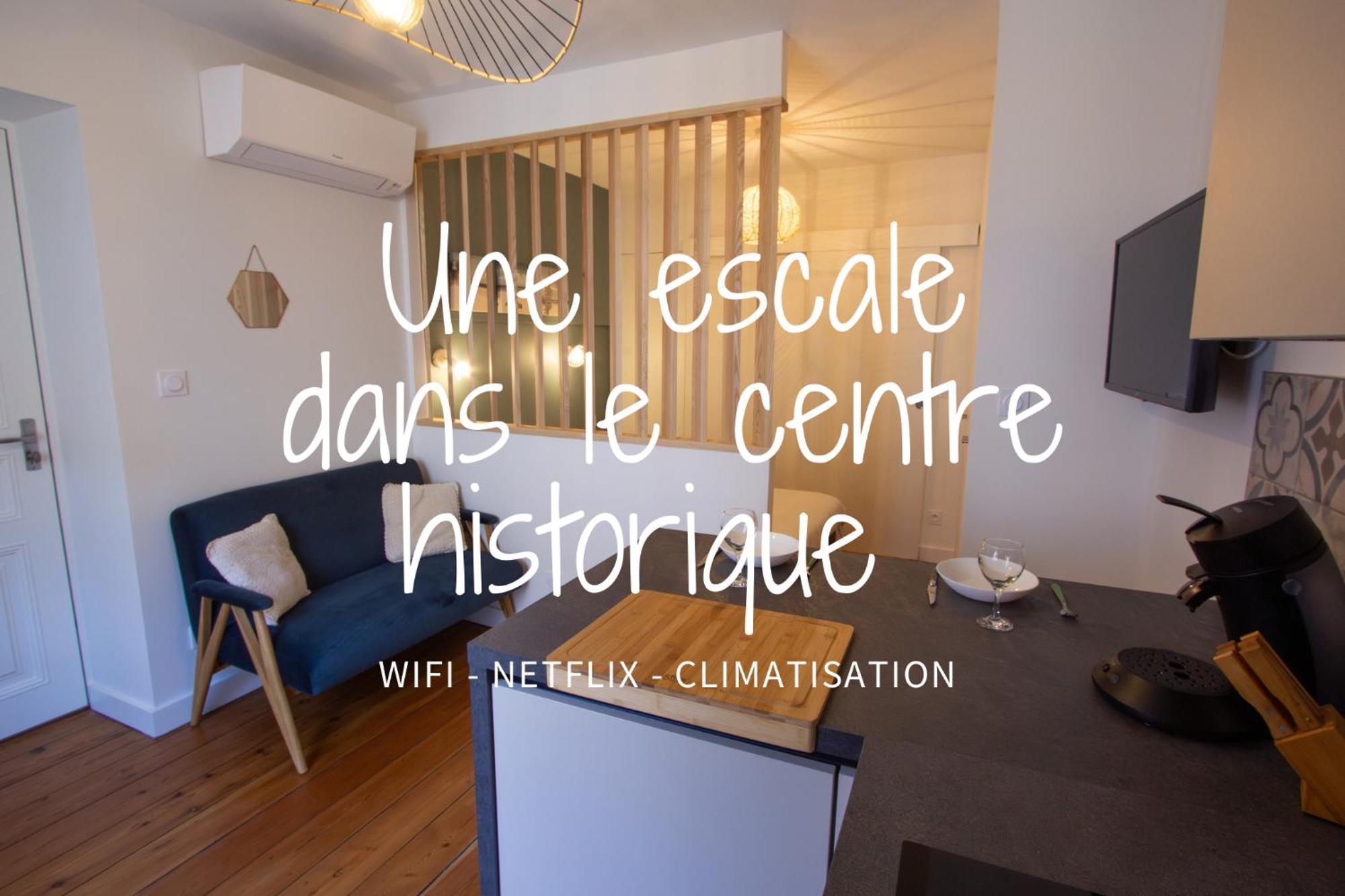 מונטובן Une Petite Escale Dans Le Centre Historique מראה חיצוני תמונה